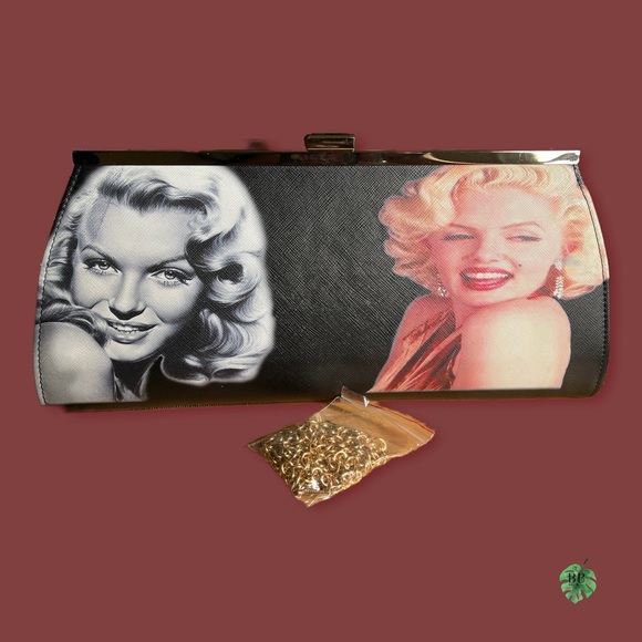 Marilyn Monroe Clutch Purse - Picture 3 of 9